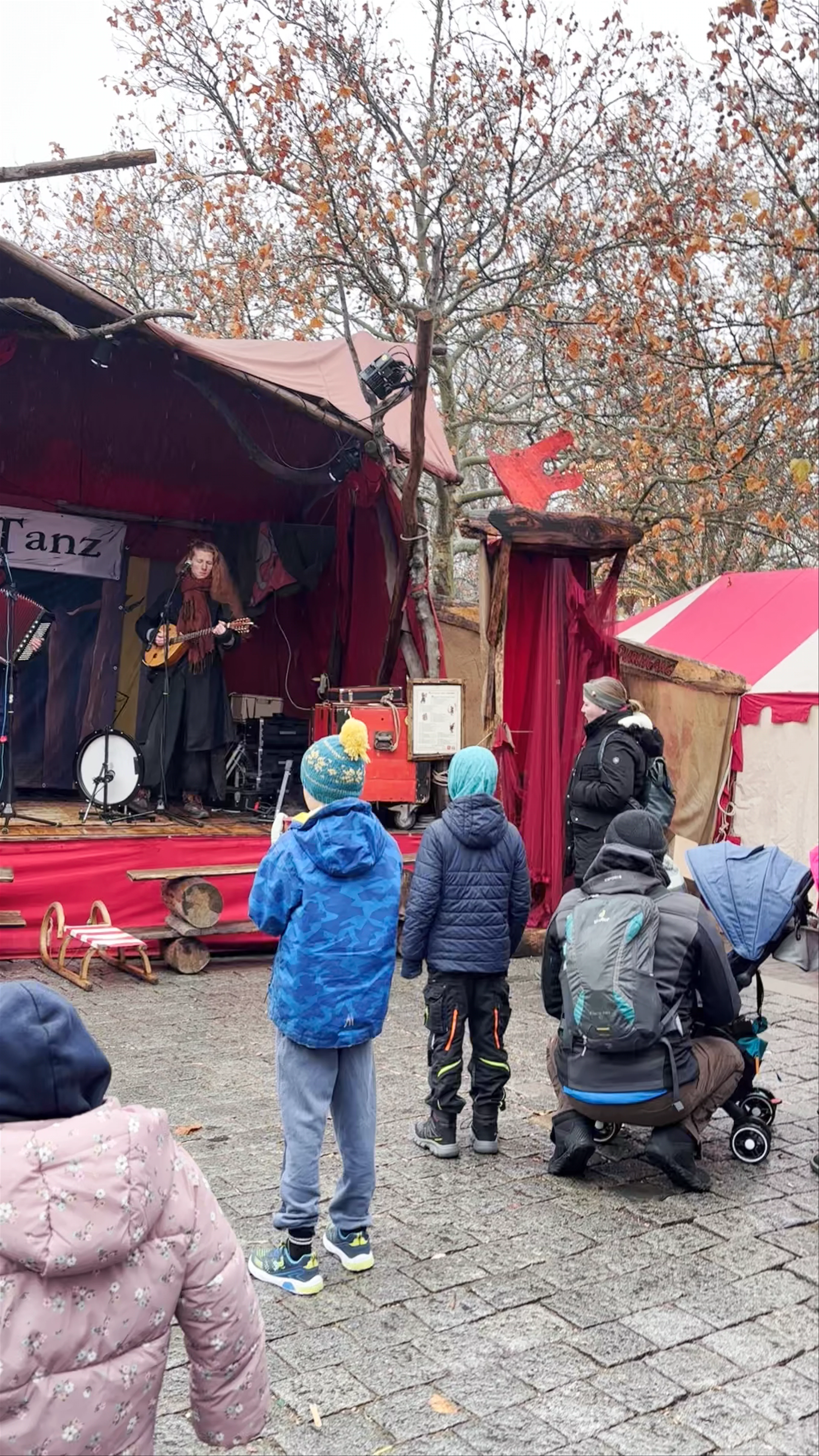 Weihnachtsmarkt Fürth, Rudolf-Breitscheid-Straße