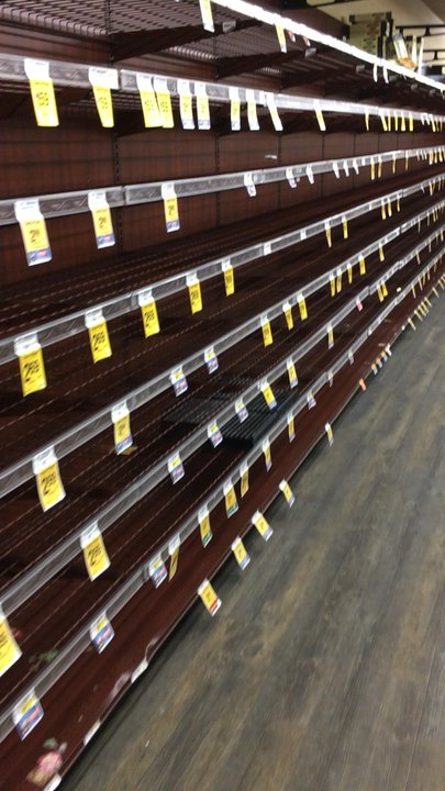 Vons - The "bread" aisle - Grocery Near Me - La Crescenta, California
