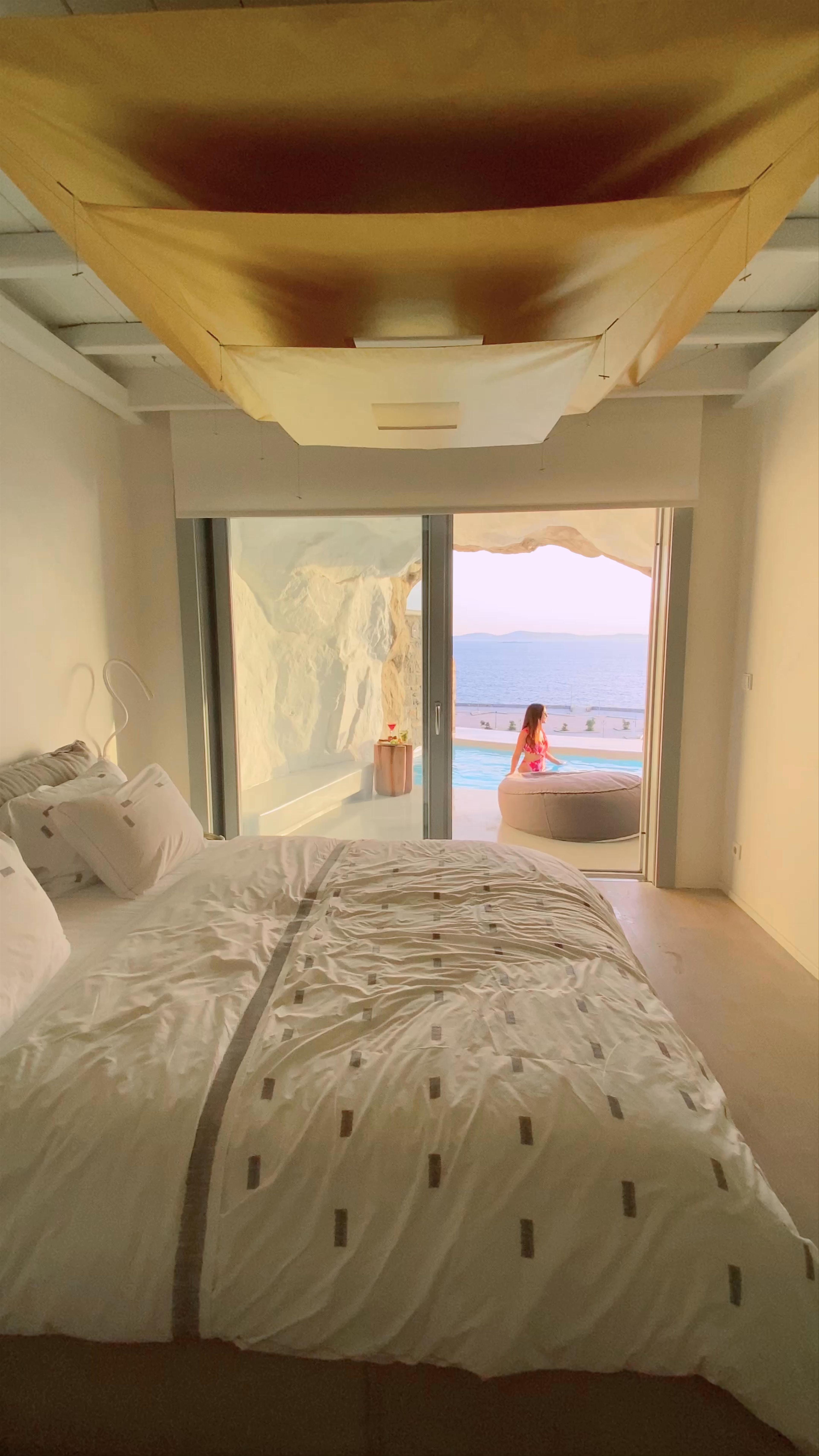Cavo Tagoo Mykonos: Luxurious Sea View Cave Suite