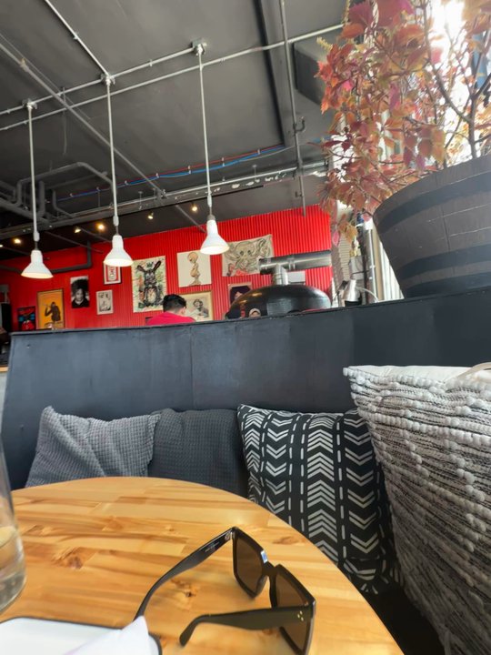 Magic 5 Pie Co. - Inside - Pizza Near Me - Norwalk, Connecticut