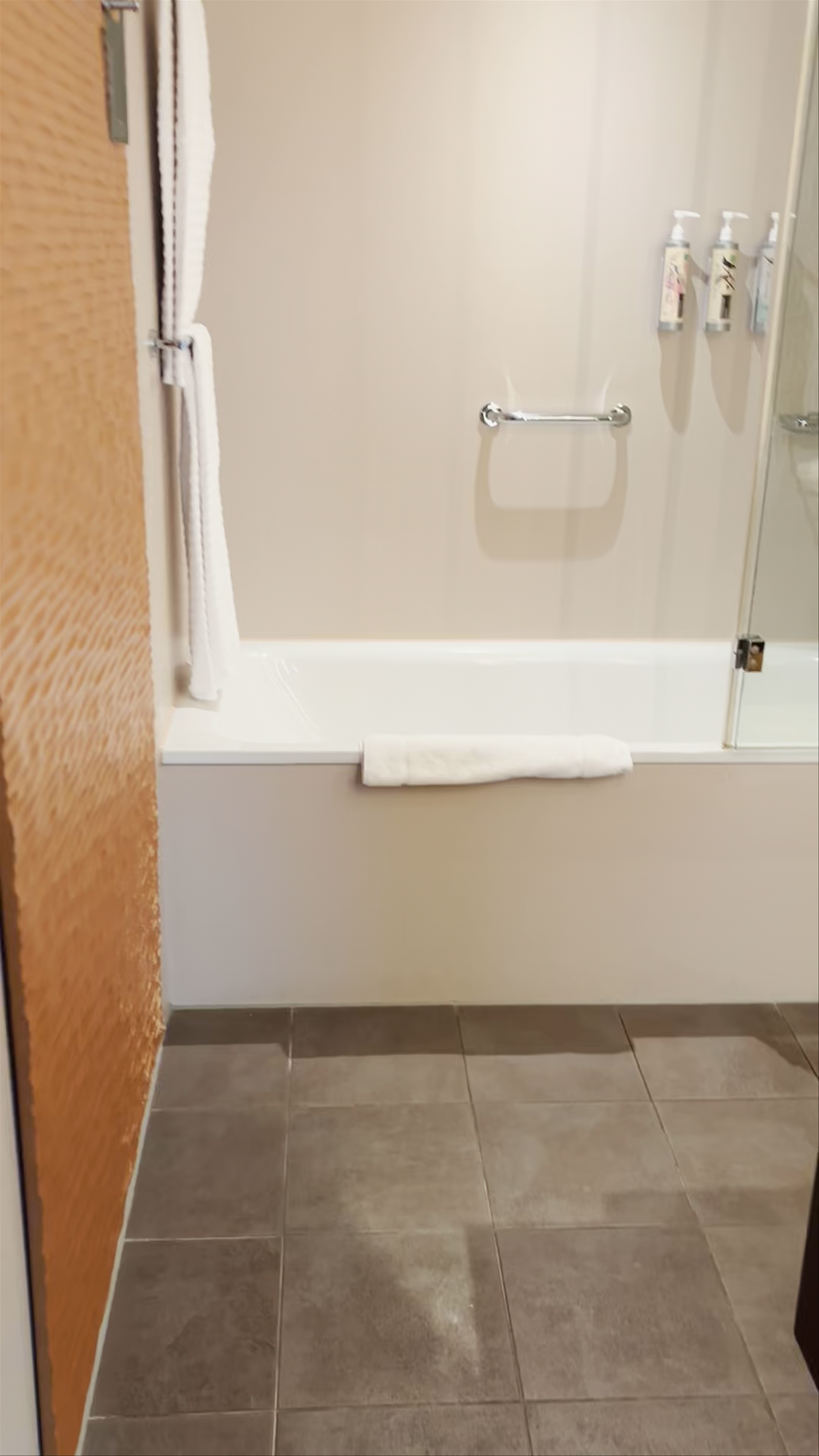 Renaissance Zurich Tower Hotel