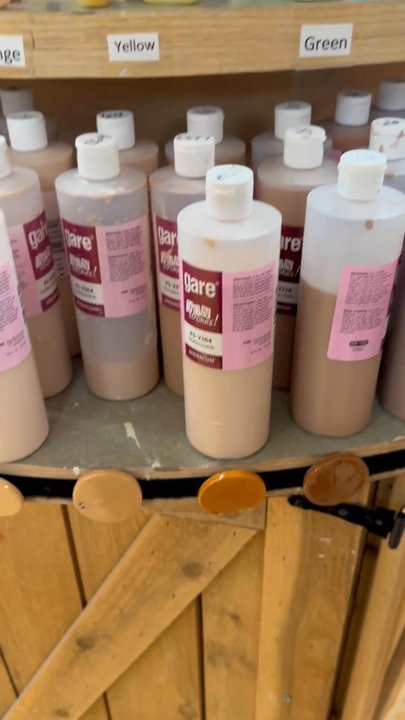 Pottery Hollow - Paint colors - Paint-Your-Own Pottery Near Me - O'Fallon, Missouri