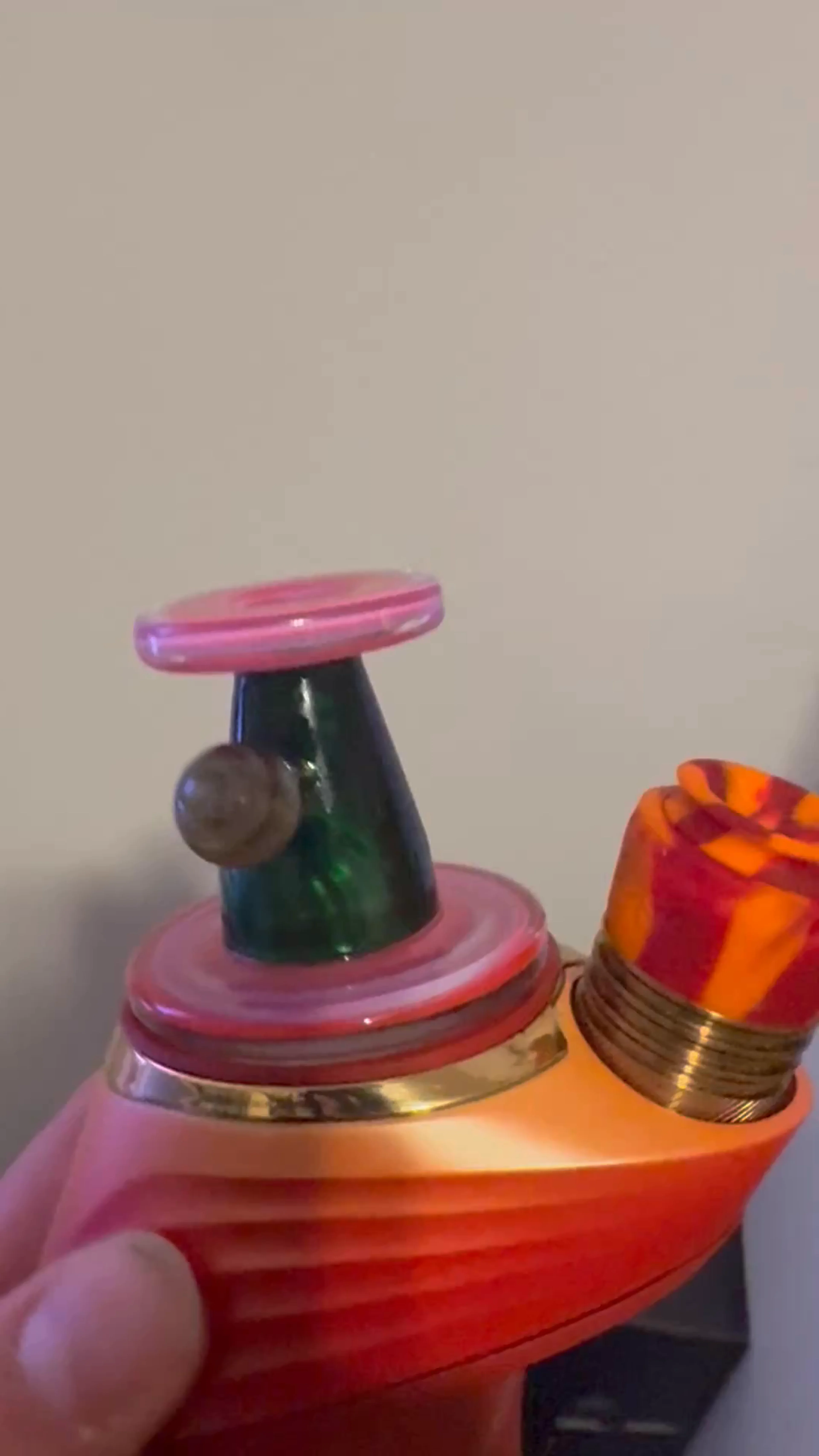 Preview pic of Dry Top with a planet marble made in Amora and my Blend of Electrum and Emerald Green