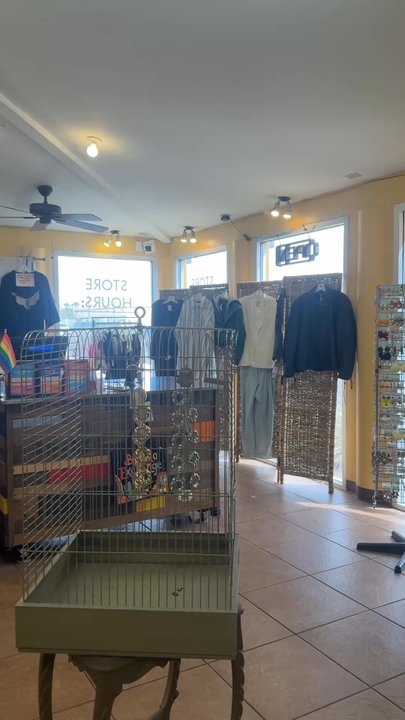 Buffalo Exchange - Used, Vintage & Consignment Near Me - Tucson, Arizona