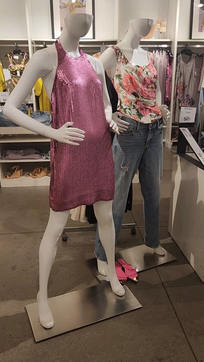 Express - Express - Women's Clothing Near Me - Brooklyn, New York