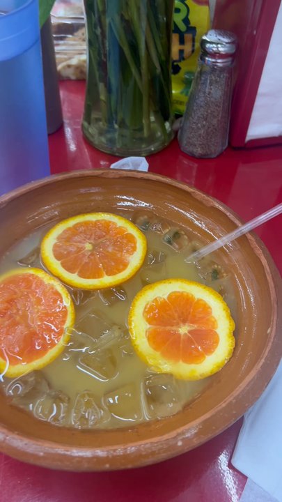 Maskaras Mexican Grill - Apologies for my friend's crazy bear story & colorful words, lol it's the only video I have with the delicious Cazuela de Guadalajara drink! - Mexican Near Me - Dallas, Texas