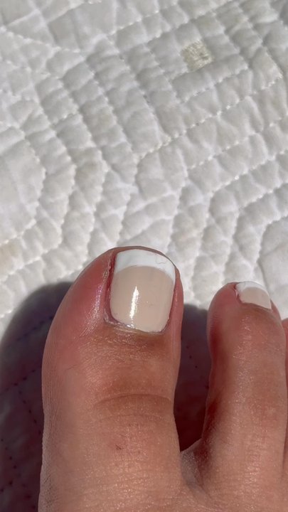 Resort Nail Salon - this is a video of my pedicure when I got home. as you can see there is tiny hairs cured into the polish - Nail Salons Near Me - Grand Prairie, Texas