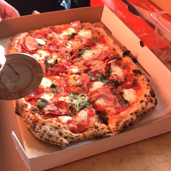 Olive & Garlic - Salerno pizza Drizzled with the finest extra virgin olive oil .. - Pizza Near Me - Franklin Square, New York