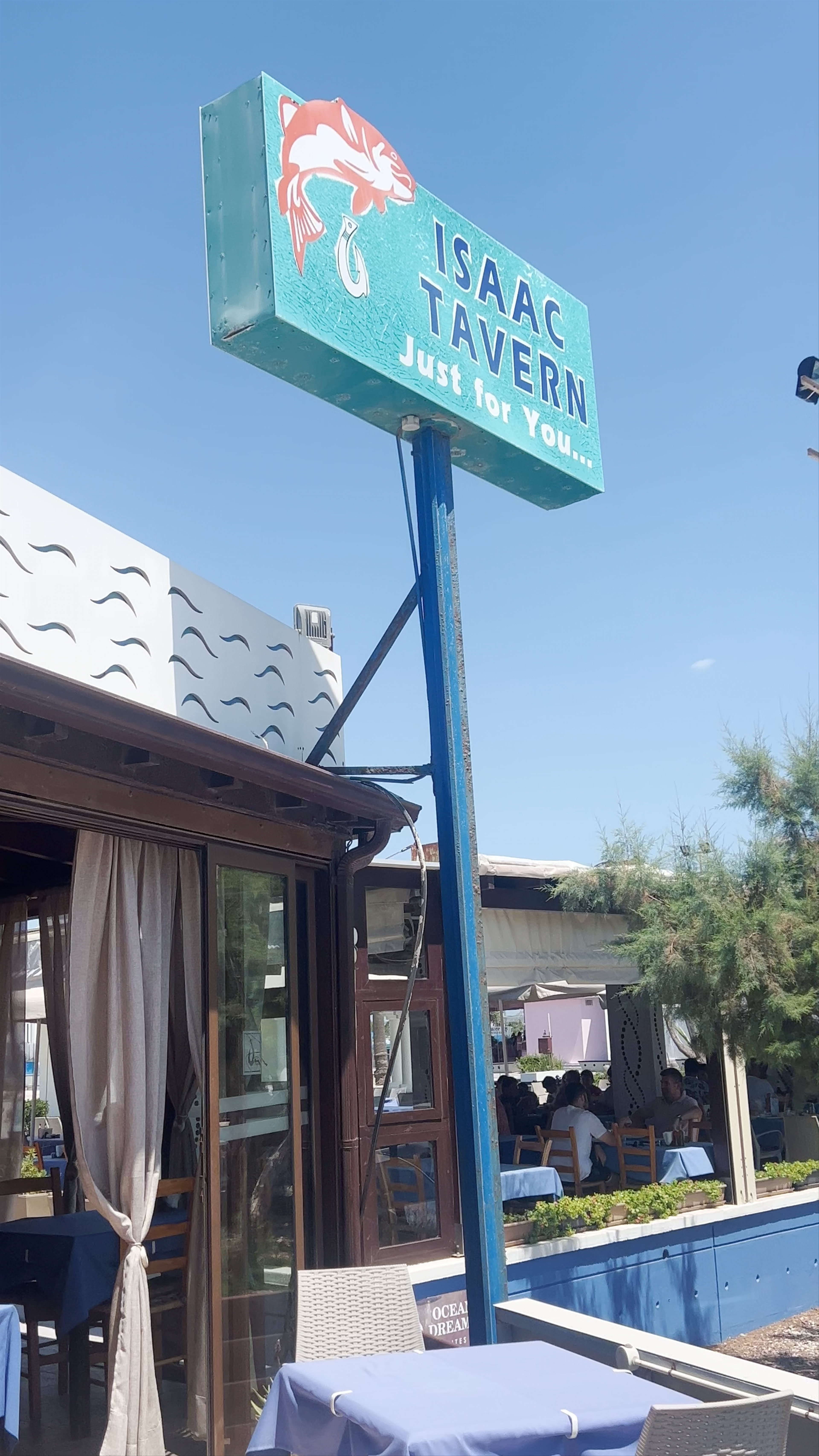 Isaac Fish Tavern: Coastal Dining Charm in Ayia Napa