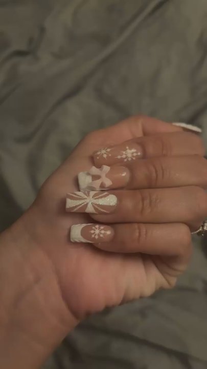 The Nail Artistry II - A video of my nails with the glitter - Nail Salons Near Me - Phoenix, Arizona