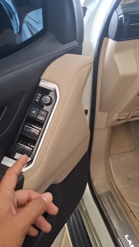 تويوتا لاندكروزر GX-R TWIN TURBO 2023