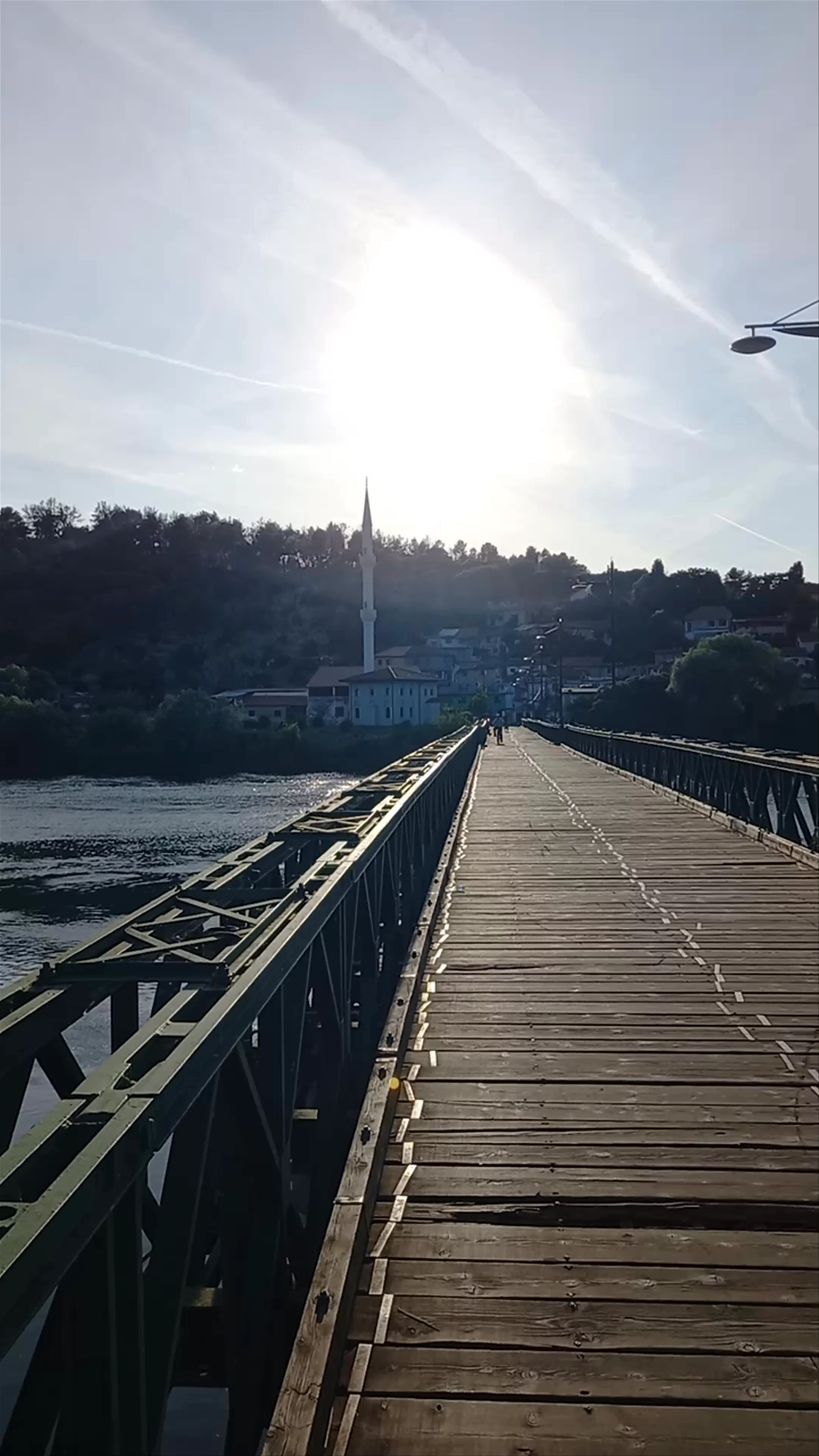 Buna's Bridge, Ura e Vjetër e Bunës