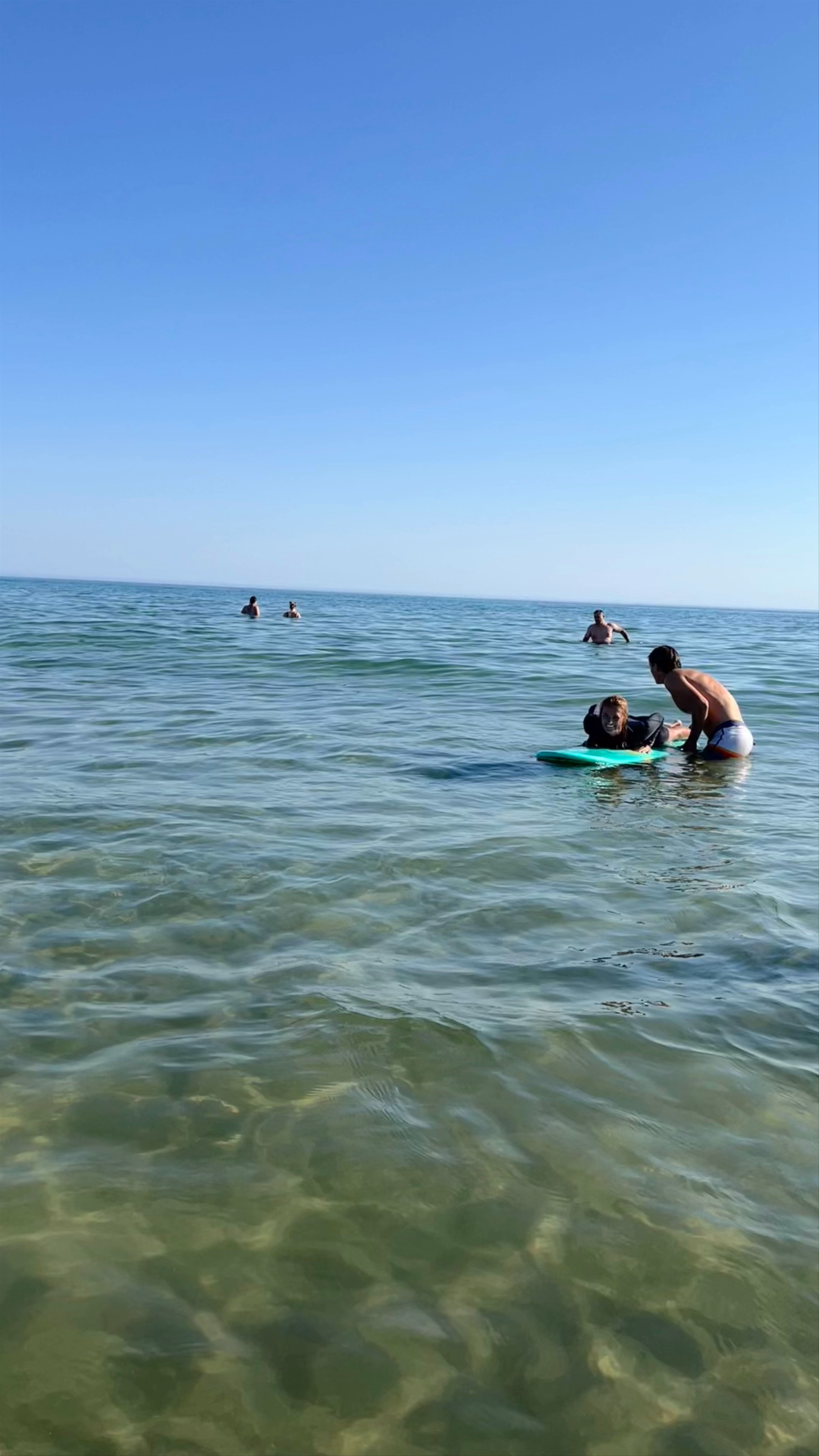 Surf Wave Lisbon: Beginner Surfing at Praia da Cabana do Pescador in Costa da Caparica
