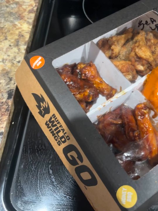 Buffalo Wild Wings - Received the incorrect items. - Sports Bars Near Me - Saint Robert, Missouri