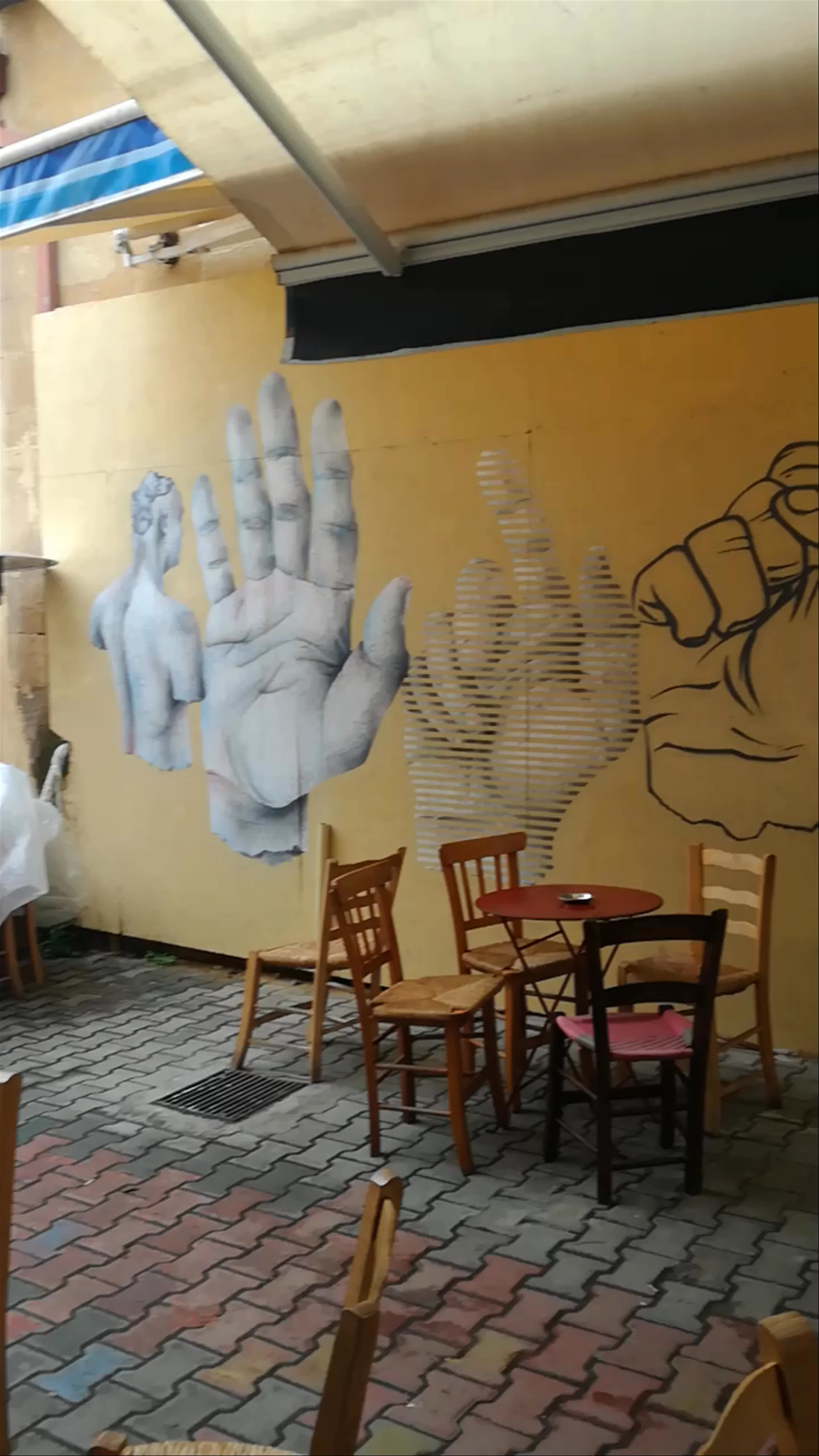 Hoi Polloi, Arasta Sokak