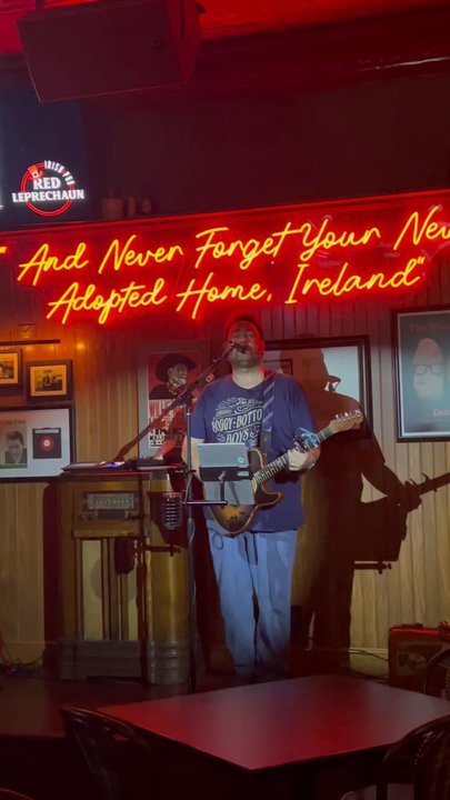 Red Leprechaun - Irish Pub Near Me - Cincinnati, Ohio