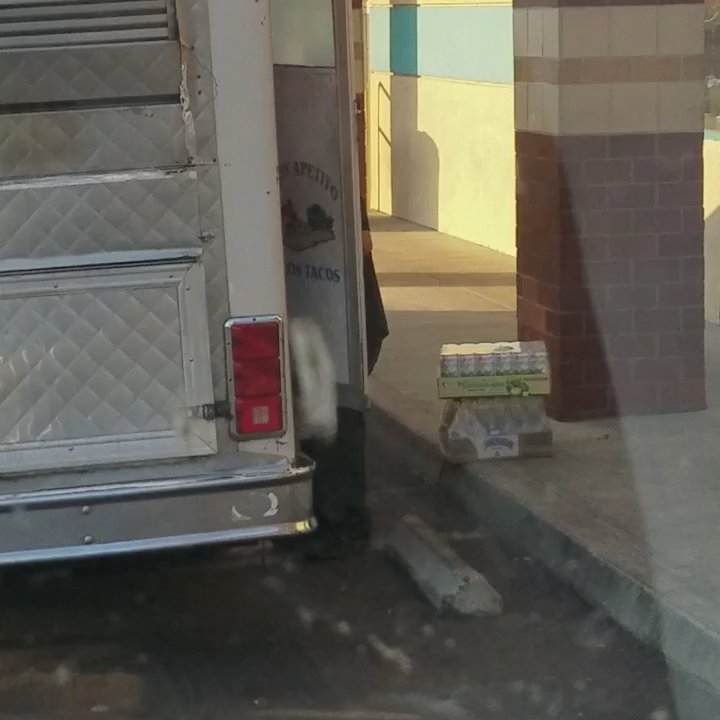 Mi Rancherita - owner is always smoking inside the taco truck and restaurant - Mexican Near Me - Milpitas, California