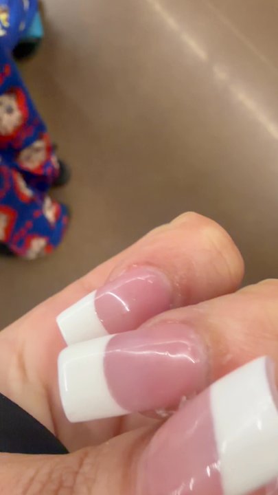 Five Nail & Spa - horrible - Nail Salons Near Me - Greensboro, North Carolina