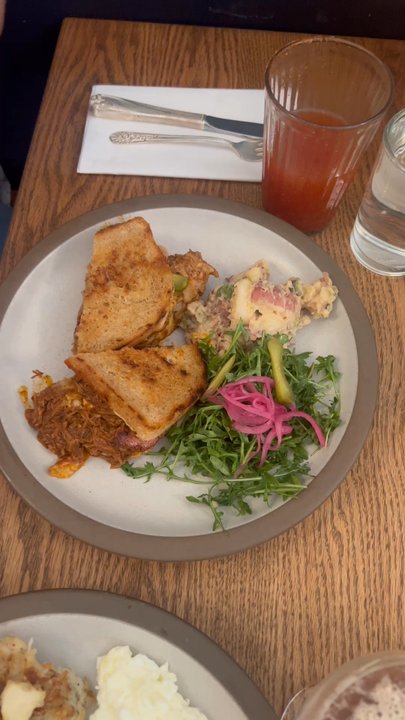 Sequoia Diner - Family got multiple meals from here because we like to try everything so here it goes a American Breakfast - Diners Near Me - Oakland, California