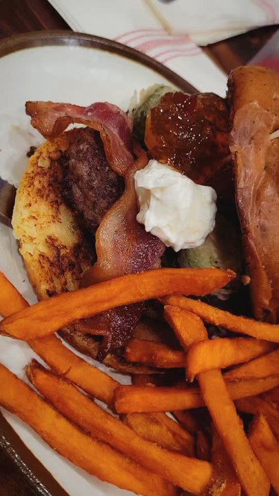Freds Texas Cafe - Camp Bowie  - Burgers Near Me - Fort Worth, Texas