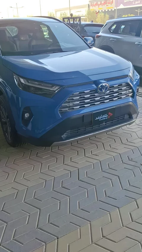 تويوتا راف فور XLE هايبرد 2023