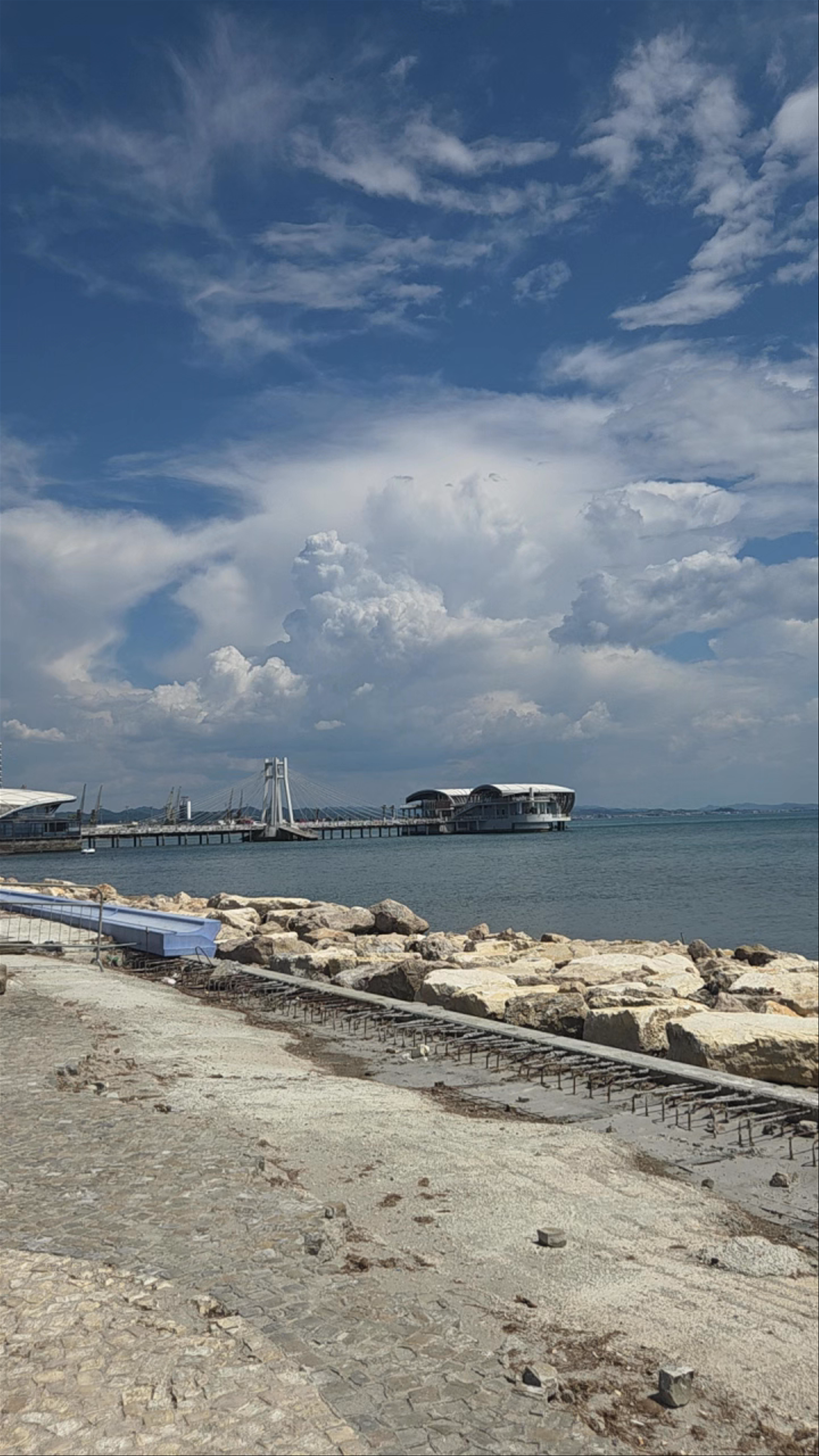 Taulantia Promenade