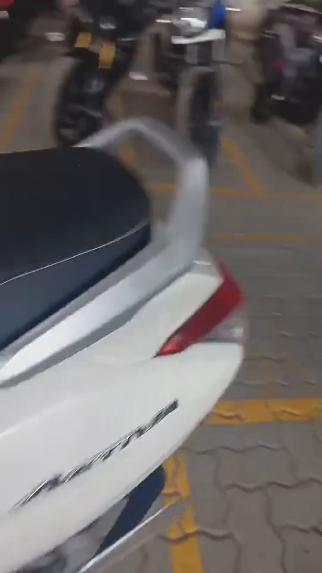Walk-around video thumbnail