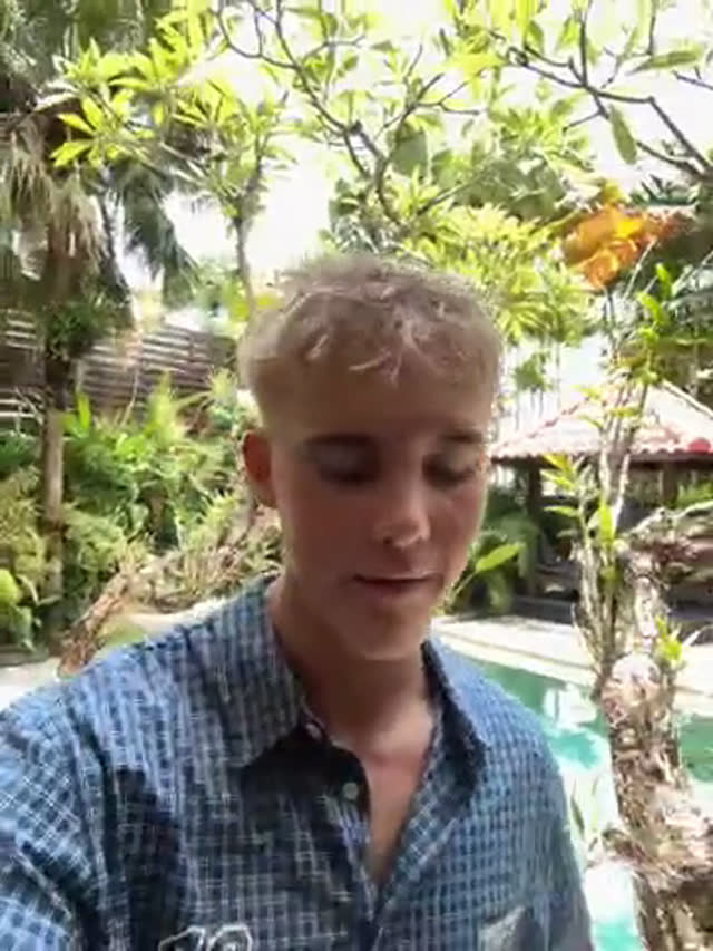 Video thumbnail of Kody sharing their Online Empires experience