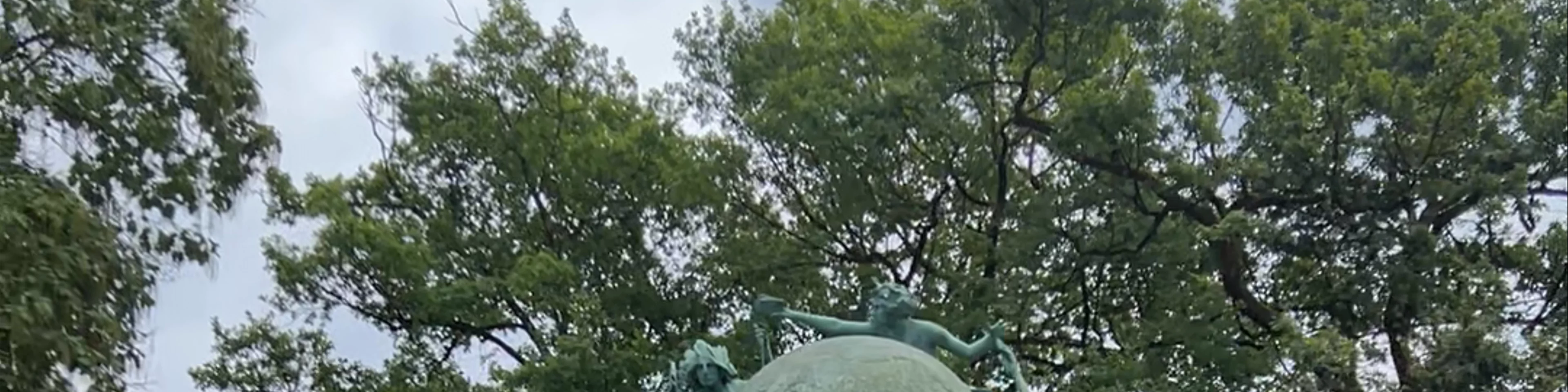 Universal Post Monument
