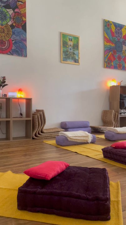 Light Up Healing Arts - They also host a captivating Sound Bath Acupuncture session. Contact them for more info. - Pilates Near Me - Monrovia, California