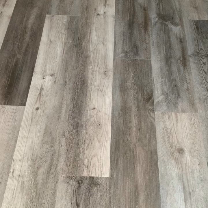Chavez Company - Did all the vinyl flooring in this house - Flooring Near Me