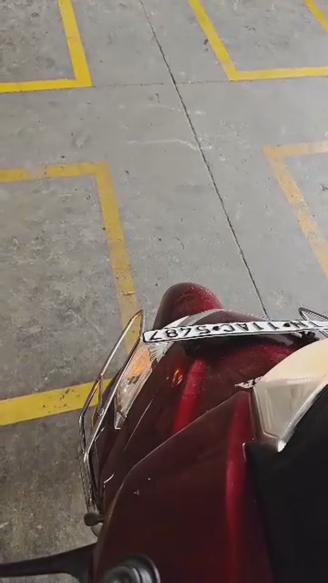 Walk-around video thumbnail