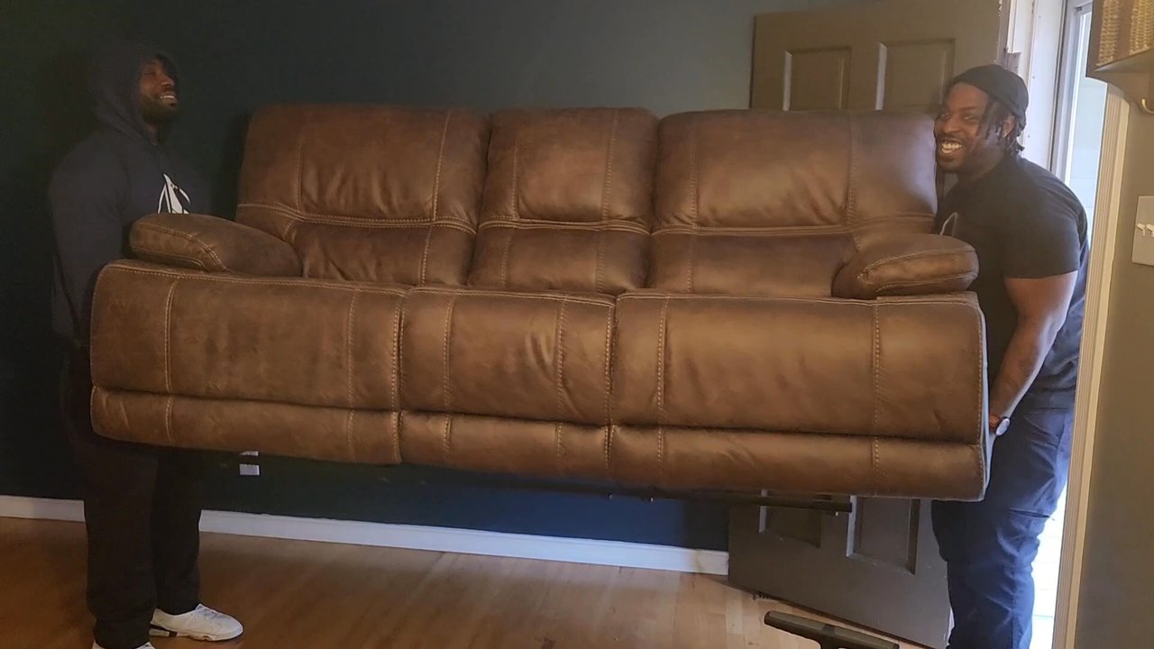 Arch Moving - Santonio and Jamare did a great job moving all my big furniture, even out of awkward door frames. - Movers Near Me - Saint Ann, Missouri