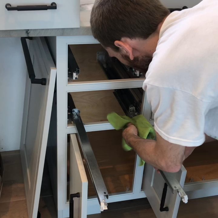 Pennington Clean - This is a video demonstrating our team during a construction clean - Home Cleaning Near Me - Traverse City, Michigan