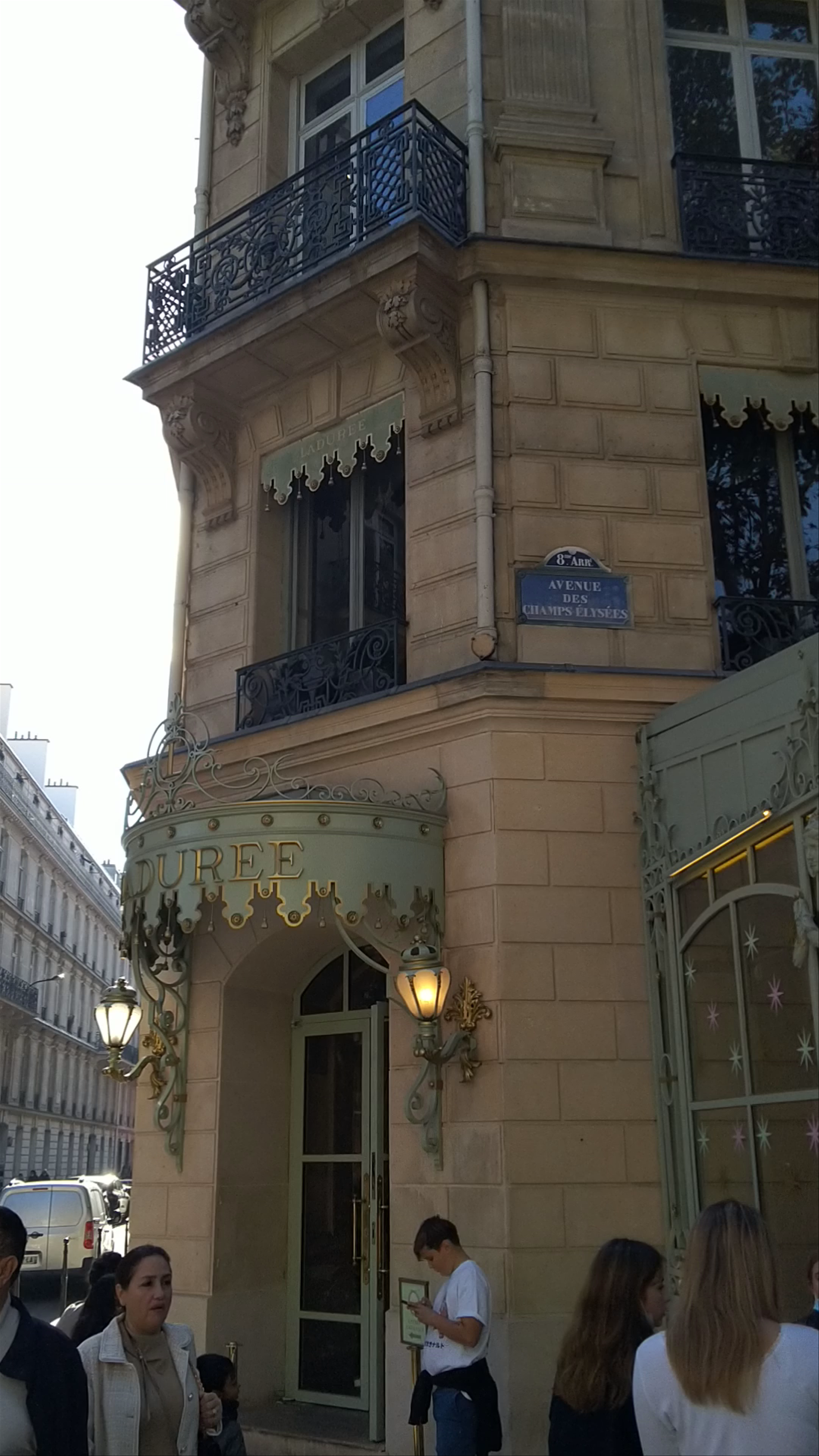 Ladurée tea room & pastry shop