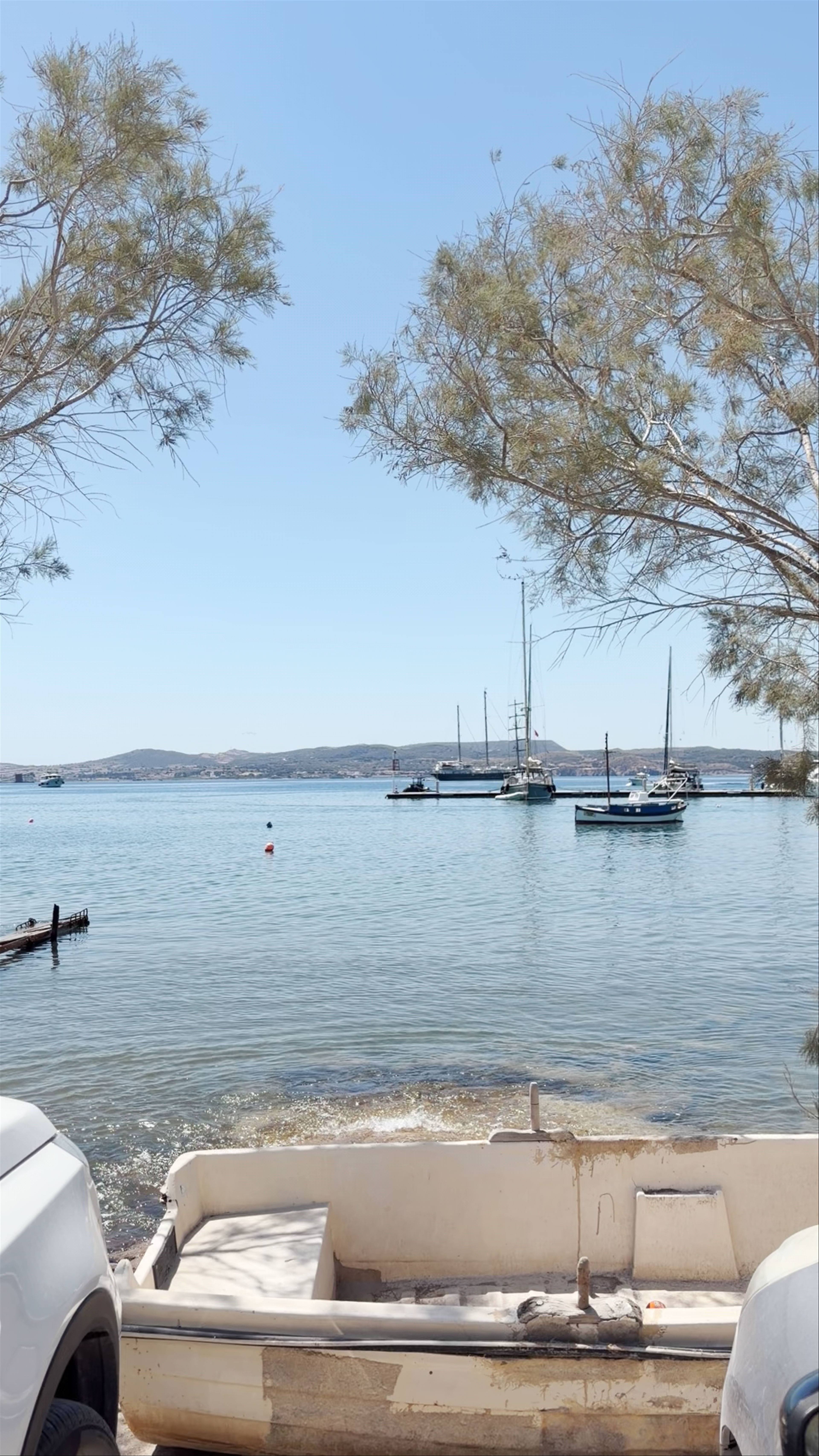 Adamantas Tourist Yacht Shelter