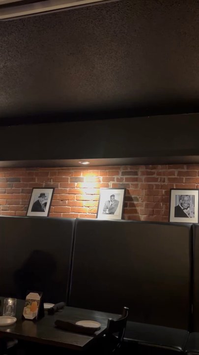 Dewey's Jazz Lounge - Atmosphere - Cocktail Bars Near Me - Springfield, Massachusetts