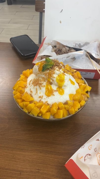 Tsaocaa Niles - Mango bingsoo (large) - Bubble Tea Near Me - Niles, Illinois
