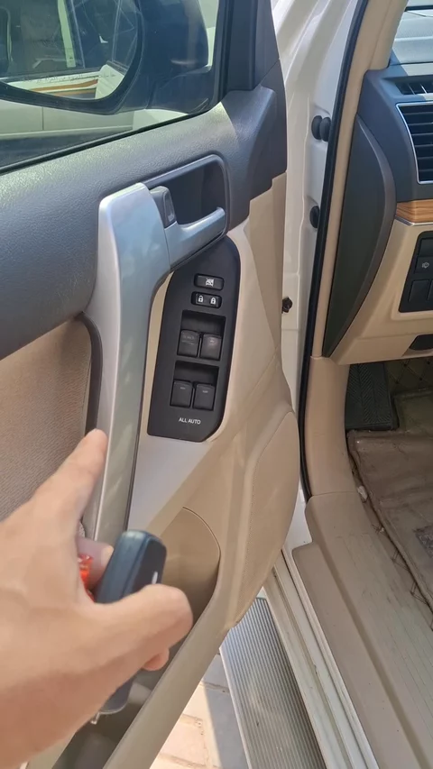 تويوتا برادو VX 2021