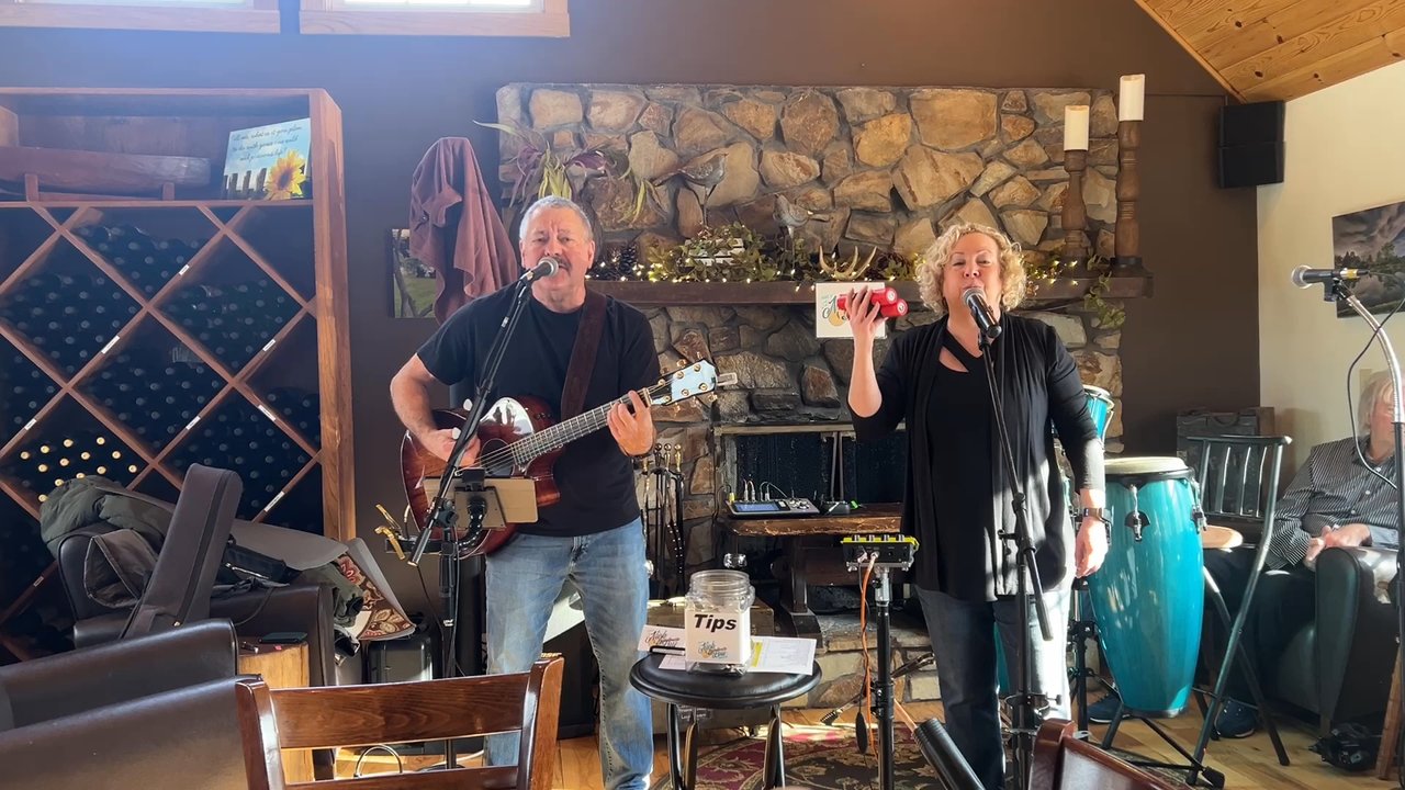 Hundley Cellars - Live music! - Wineries Near Me - Geneva, Ohio