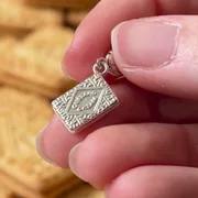 Product video, thumbnail 3 of 7