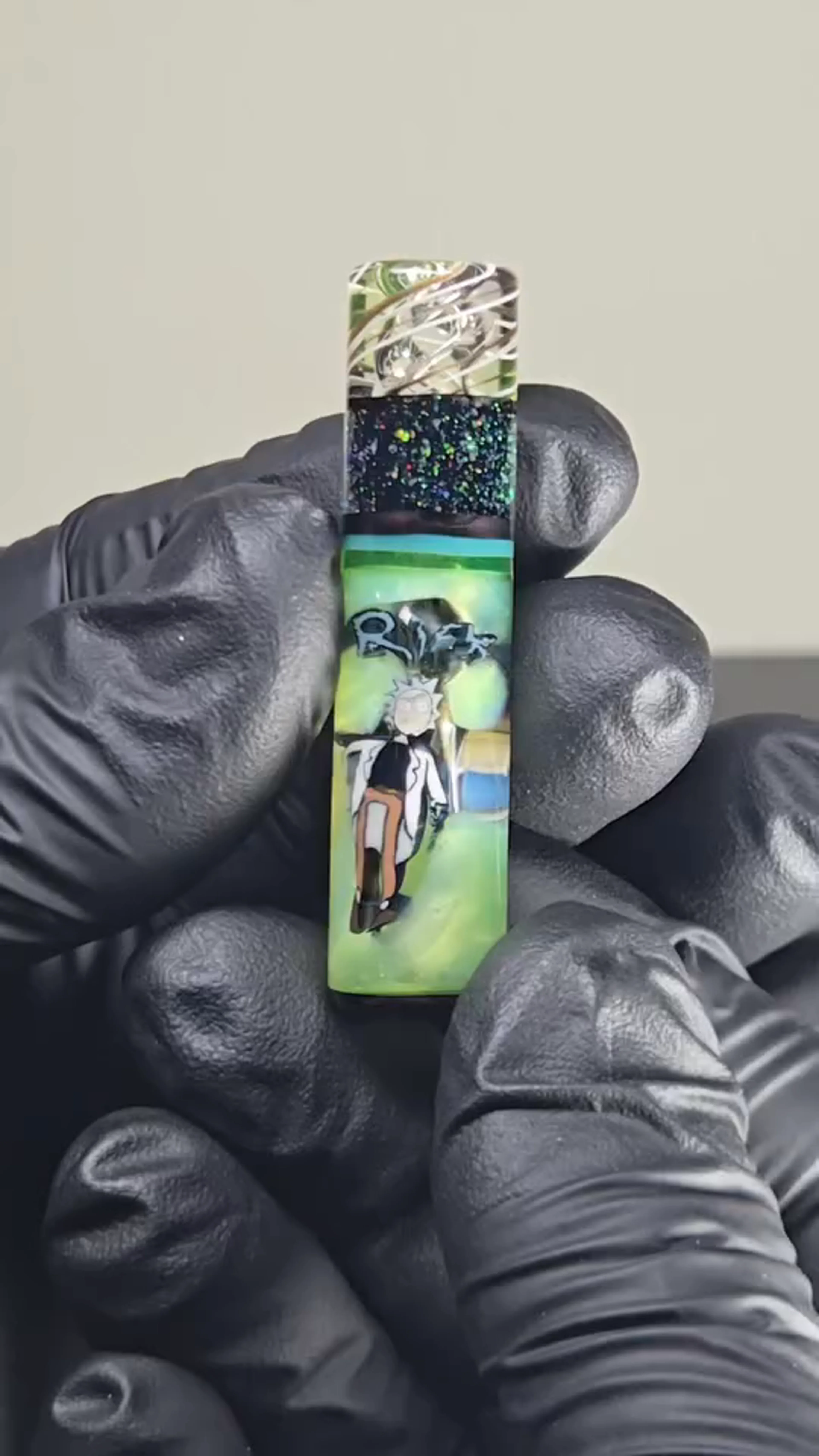 Preview pic of Rick & Morty Glass Tip
