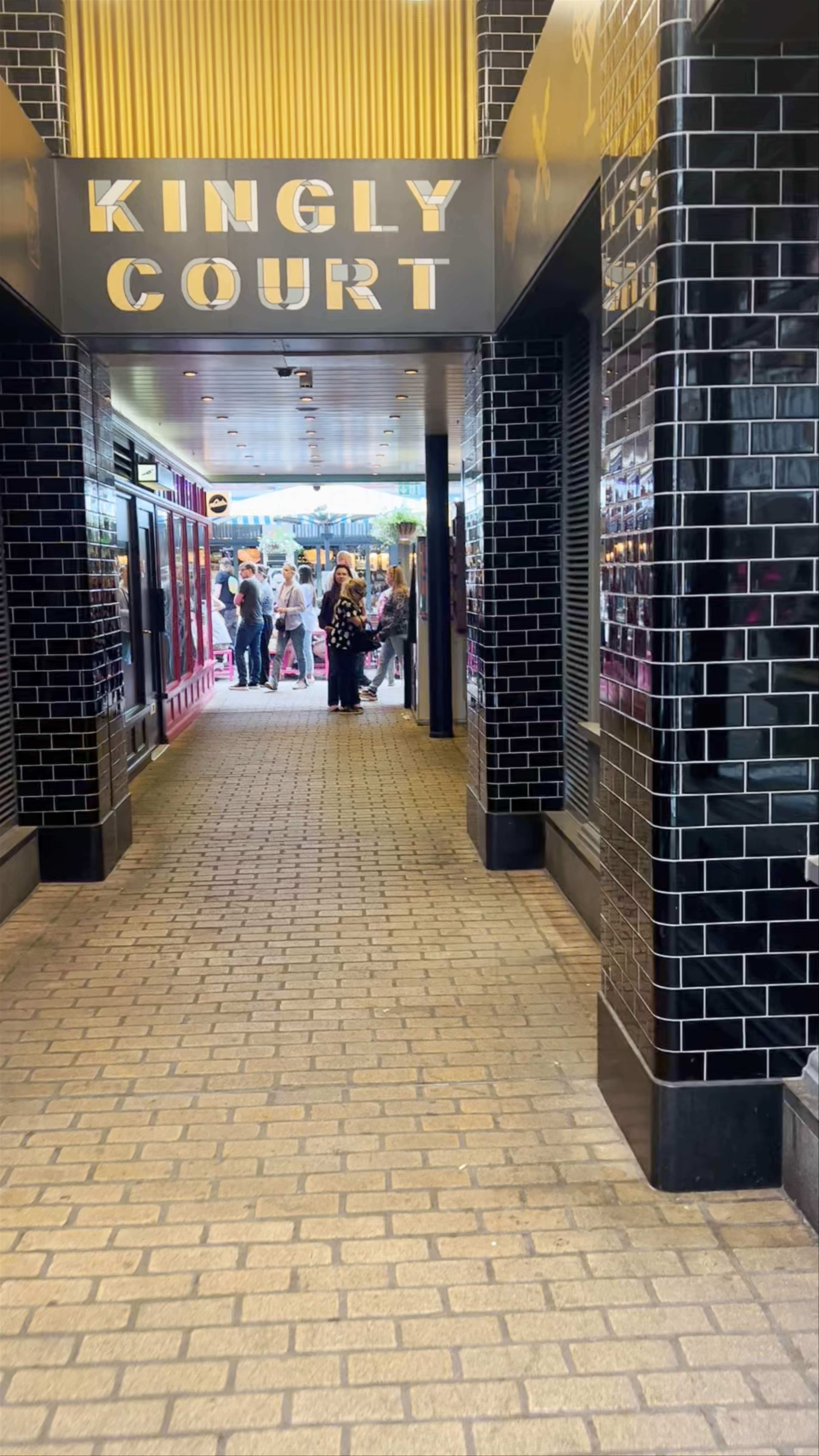 Kingly Court: A Lively London Hidden Gem