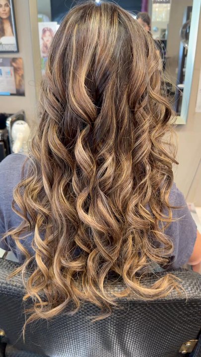 Sense Salon - Went back for a refresh! Polly did a great job again. I just have to remember to ask for the base color in addition to my highlights. - Hair Salons Near Me - Vallejo, California