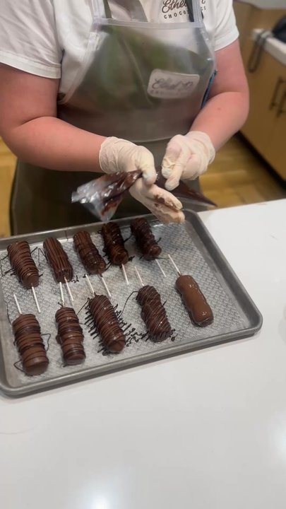 Ethel M Chocolates - Chocolatiers & Shops Near Me - Las Vegas, Nevada