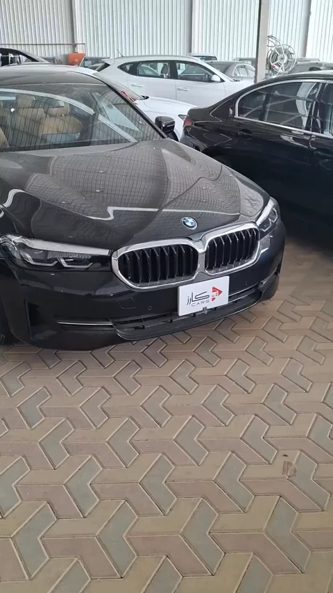 BMW 5 Series 520i 2021