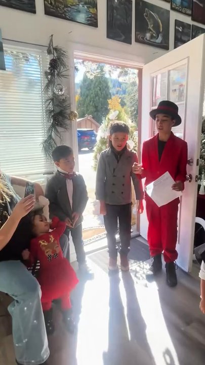 Crestline Arts District - THe Pope singers and dancing! Winners of the music for the Holiday in the Pines Dickens Flair! - Public Art Near Me - Crestline, California
