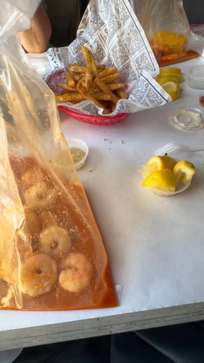 Paramount Stinkin Crawfish - Seafood Near Me - Paramount, California