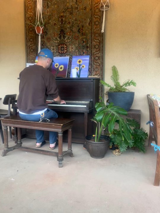 Revival Coffee - Coffee and a show! Owner on piano jamming! - Coffee & Tea Near Me - Crockett, California