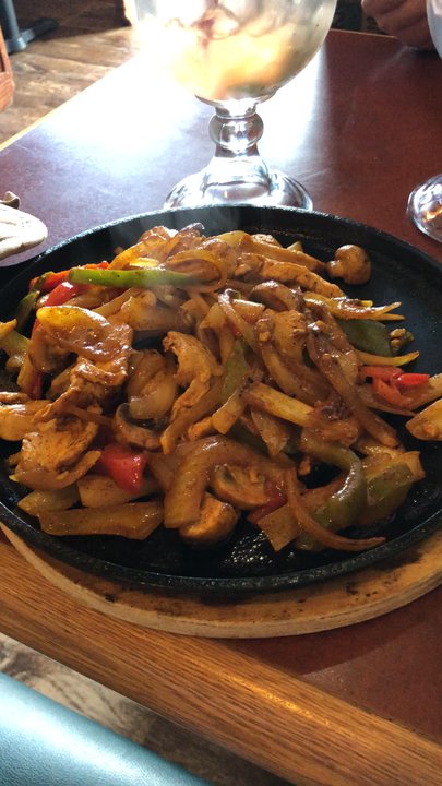 Roslyn Mexican Grill - Chicken fajitas! Mmmmm - Mexican Near Me - Roslyn, Washington